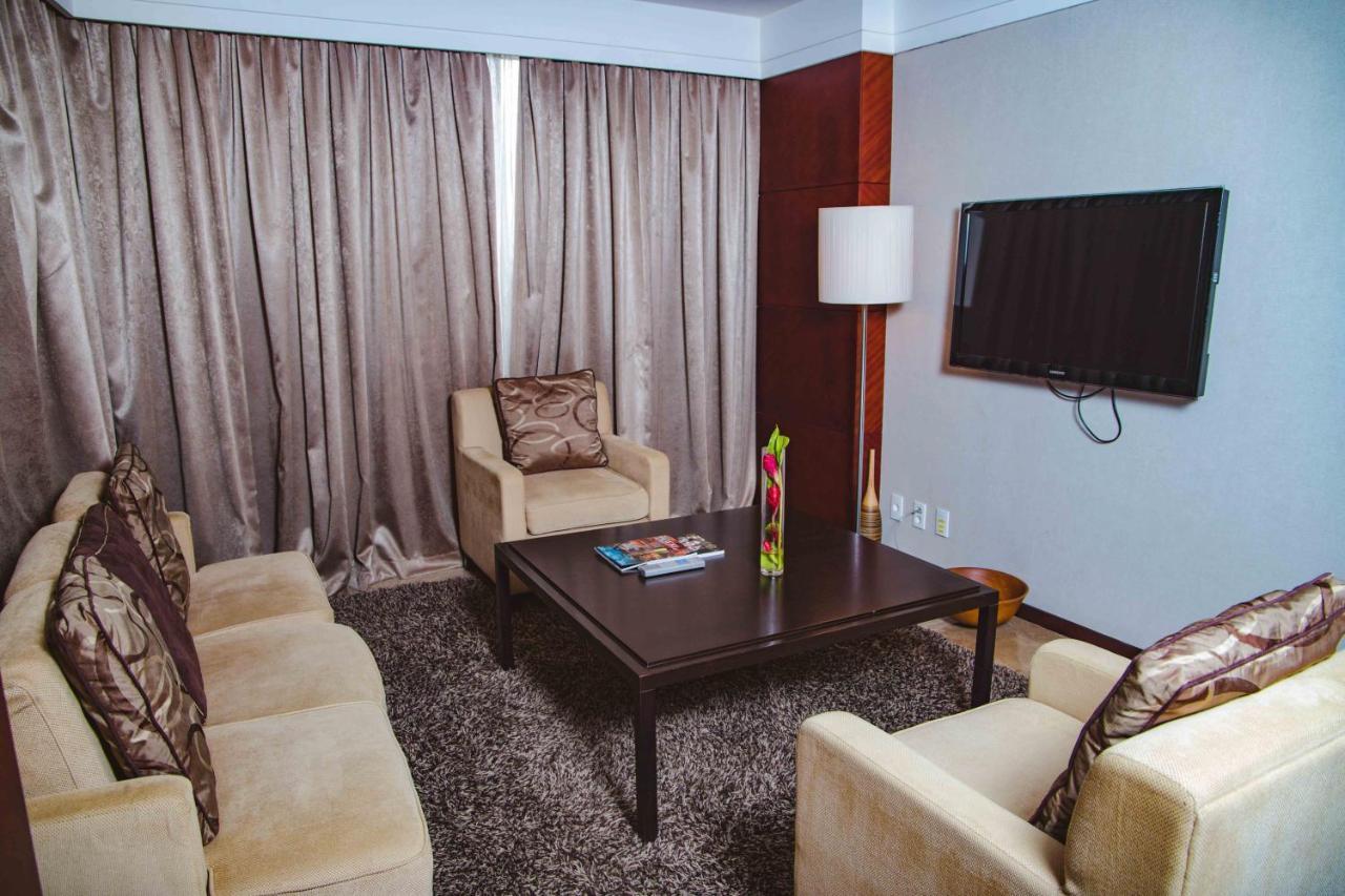 Hotel De Convencoes De Talatona Hcta ลูอันดา ภายนอก รูปภาพ