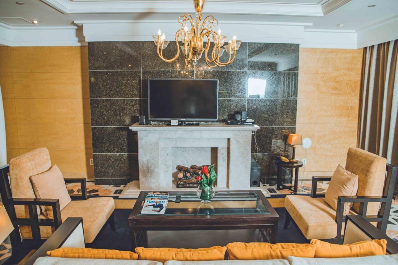 Hotel De Convencoes De Talatona Hcta ลูอันดา ภายนอก รูปภาพ